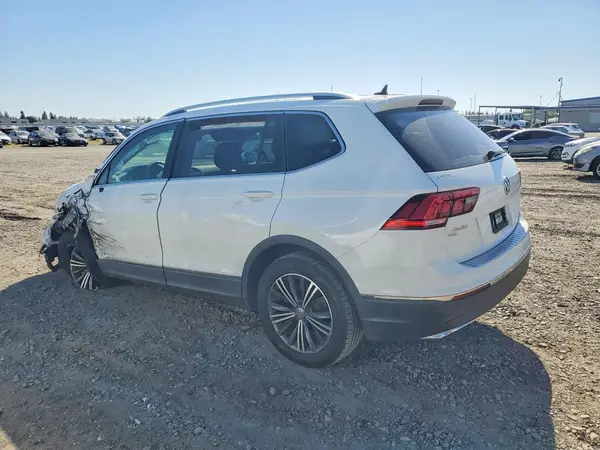 3VV2B7AX4KM182729 2019 VOLKSWAGEN TIGUAN - Image 2