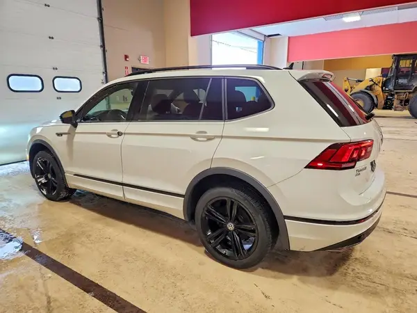 3VV2B7AX4KM191267 2019 VOLKSWAGEN TIGUAN - Image 2