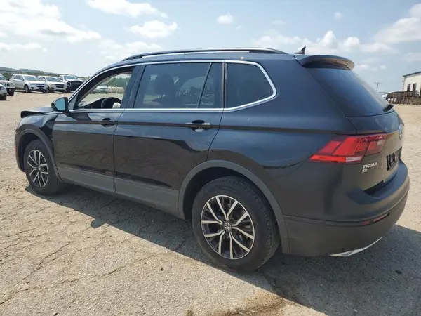 3VV2B7AX4KM198073 2019 VOLKSWAGEN TIGUAN - Image 2