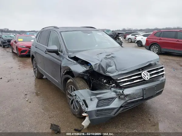3VV2B7AX4LM024554 2020 VOLKSWAGEN TIGUAN - Image 1