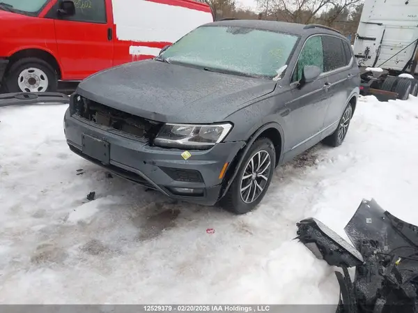 3VV2B7AX4LM028748 2020 VOLKSWAGEN TIGUAN - Image 2