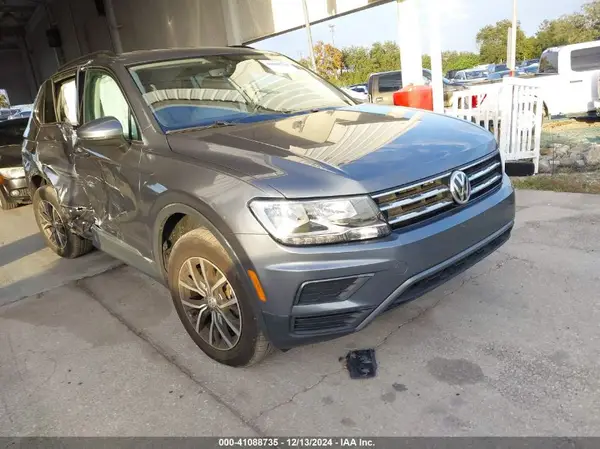 3VV2B7AX4LM081515 2020 VOLKSWAGEN TIGUAN - Image 1