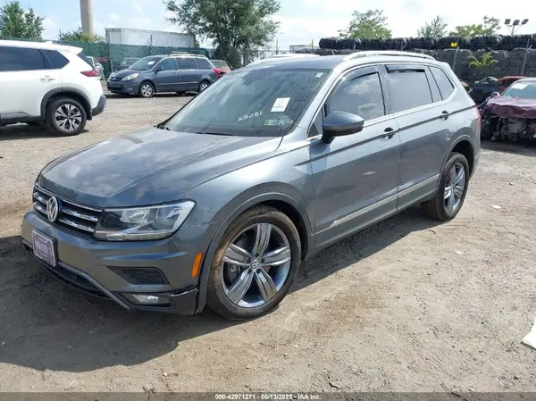 3VV2B7AX4LM094703 2020 VOLKSWAGEN TIGUAN - Image 2