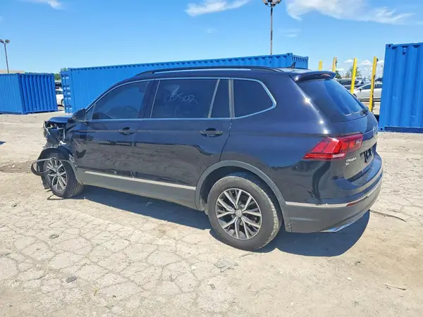 3VV2B7AX4LM100502 2020 VOLKSWAGEN TIGUAN - Image 2