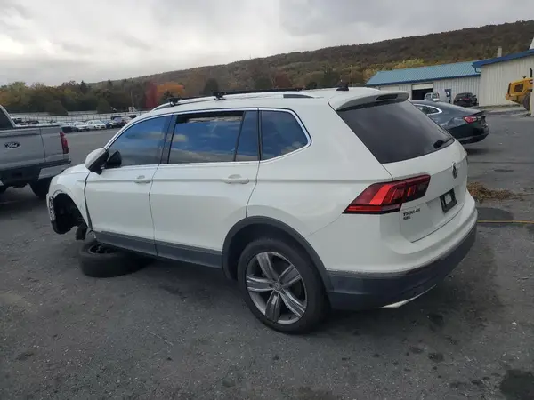 3VV2B7AX4LM101827 2020 VOLKSWAGEN TIGUAN - Image 2