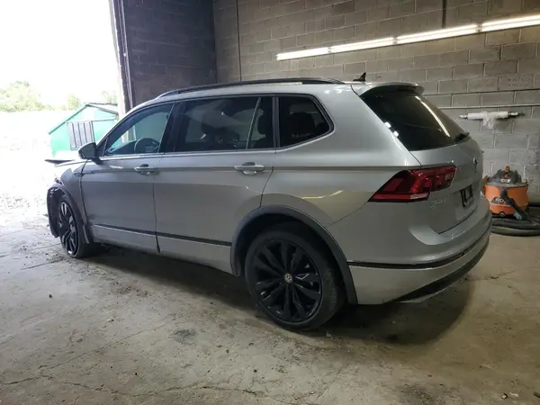 3VV2B7AX4LM114125 2020 VOLKSWAGEN TIGUAN - Image 2