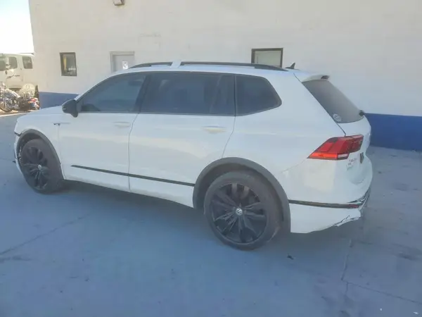 3VV2B7AX4LM118434 2020 VOLKSWAGEN TIGUAN - Image 2