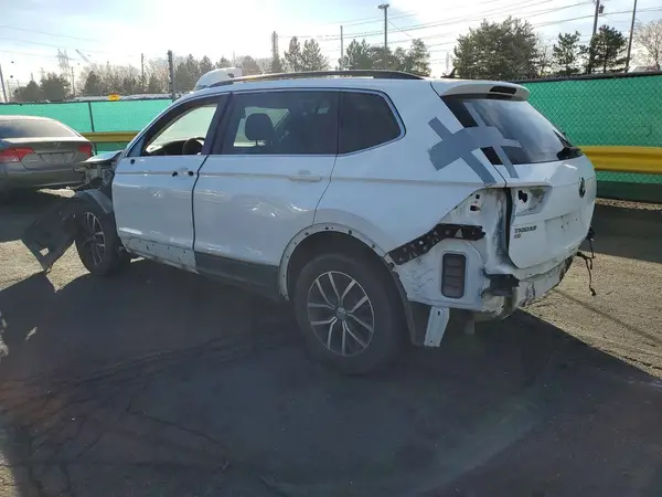3VV2B7AX4LM172073 2020 VOLKSWAGEN TIGUAN - Image 2