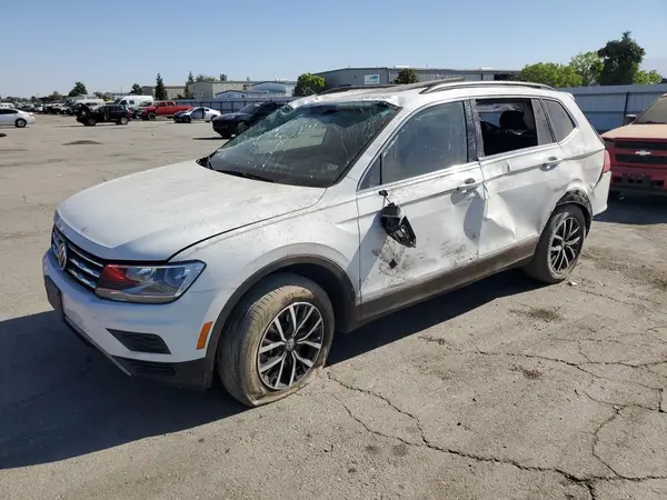 3VV2B7AX4LM182506 2020 VOLKSWAGEN TIGUAN - Image 1