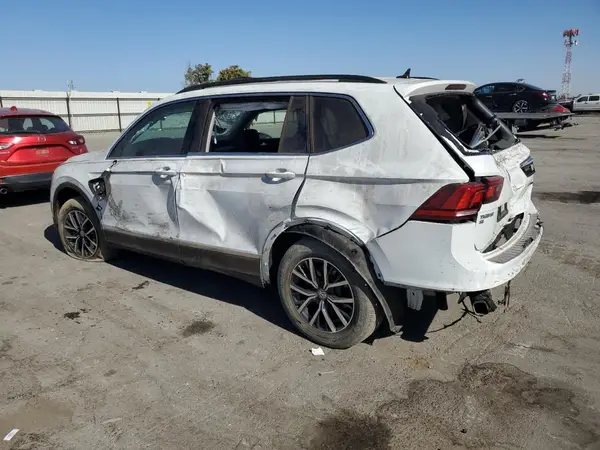 3VV2B7AX4LM182506 2020 VOLKSWAGEN TIGUAN - Image 2