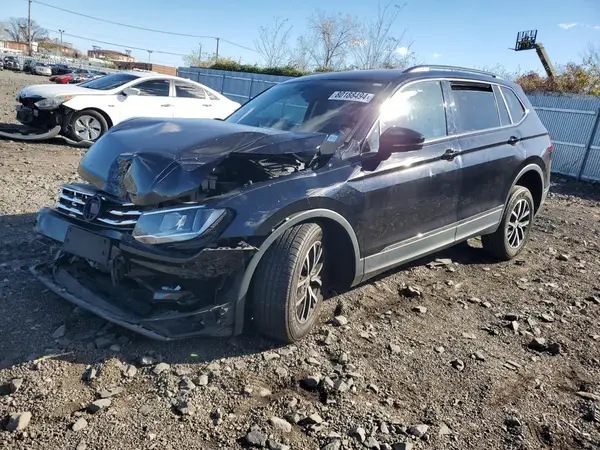 3VV2B7AX4MM071228 2021 VOLKSWAGEN TIGUAN - Image 1