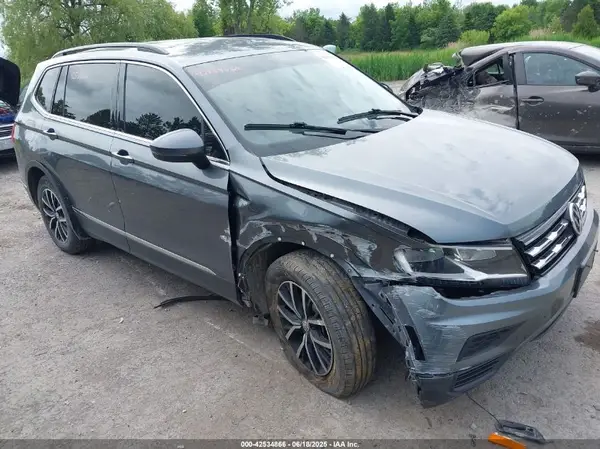 3VV2B7AX4MM083136 2021 VOLKSWAGEN TIGUAN - Image 1