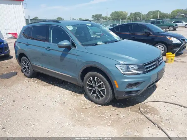 3VV2B7AX4MM108018 2021 VOLKSWAGEN TIGUAN - Image 1