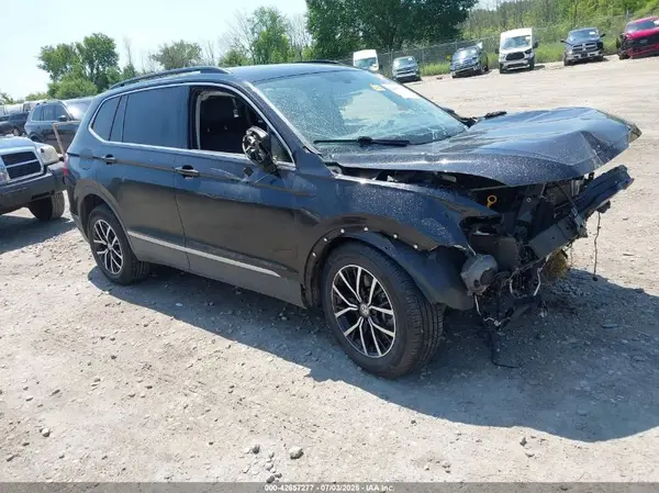 3VV2B7AX4MM116443 2021 VOLKSWAGEN TIGUAN - Image 1
