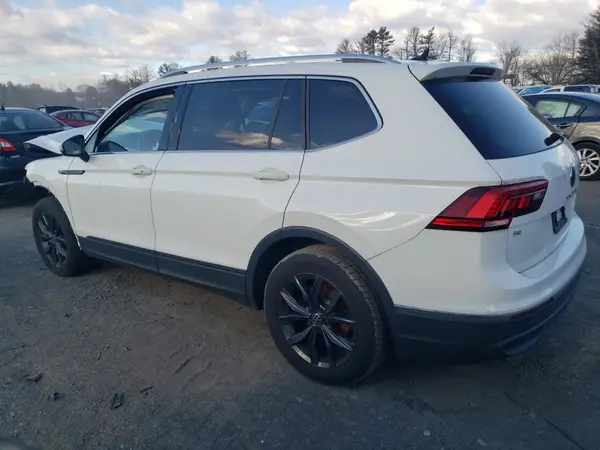 3VV2B7AX4NM008180 2022 VOLKSWAGEN TIGUAN - Image 2