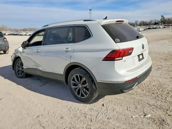 3VV2B7AX4NM013671 2022 VOLKSWAGEN TIGUAN - Image 2