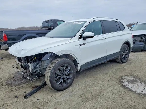 3VV2B7AX4NM040594 2022 VOLKSWAGEN TIGUAN - Image 1
