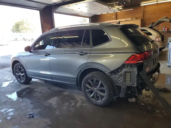 3VV2B7AX4NM110594 2022 VOLKSWAGEN TIGUAN - Image 2