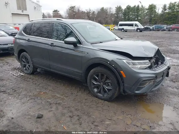 3VV2B7AX4NM126181 2022 VOLKSWAGEN TIGUAN - Image 1
