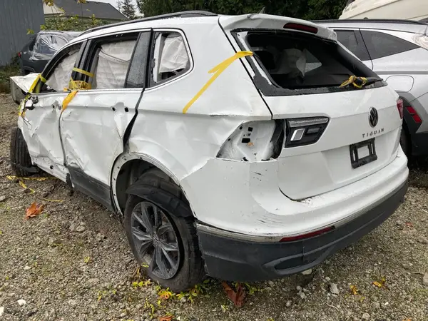 3VV2B7AX4RM123402 2024 VOLKSWAGEN TIGUAN - Image 2
