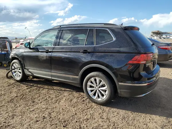 3VV2B7AX5JM000602 2018 VOLKSWAGEN TIGUAN - Image 2