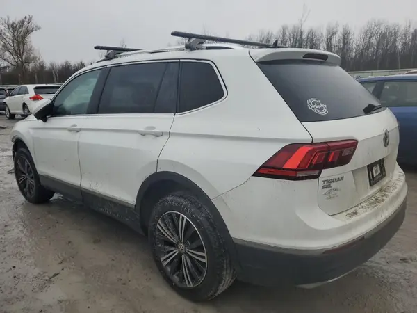 3VV2B7AX5JM012930 2018 VOLKSWAGEN TIGUAN - Image 2