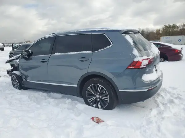 3VV2B7AX5JM018114 2018 VOLKSWAGEN TIGUAN - Image 2