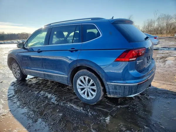 3VV2B7AX5JM019473 2018 VOLKSWAGEN TIGUAN - Image 2