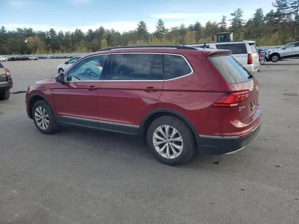 3VV2B7AX5JM029713 2018 VOLKSWAGEN TIGUAN - Image 2