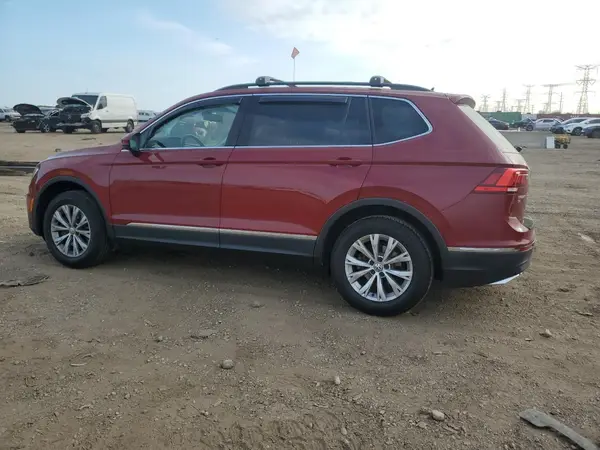 3VV2B7AX5JM038167 2018 VOLKSWAGEN TIGUAN - Image 2