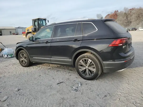 3VV2B7AX5JM041313 2018 VOLKSWAGEN TIGUAN - Image 2