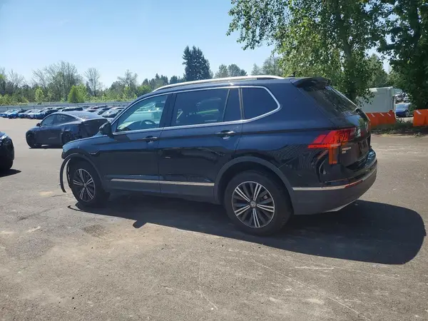 3VV2B7AX5JM051940 2018 VOLKSWAGEN TIGUAN - Image 2