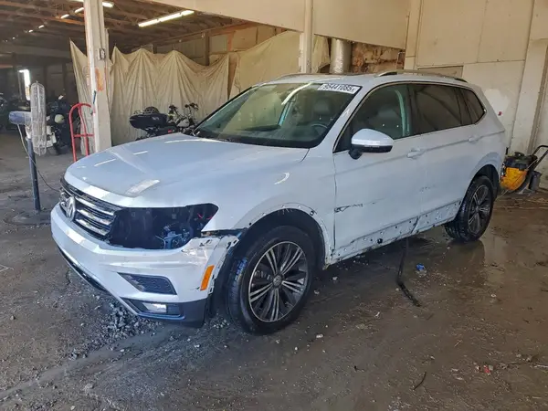 3VV2B7AX5JM068172 2018 VOLKSWAGEN TIGUAN - Image 1