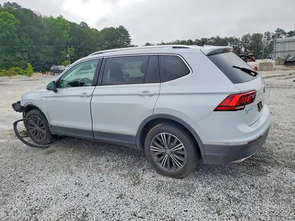 3VV2B7AX5JM069760 2018 VOLKSWAGEN TIGUAN - Image 2
