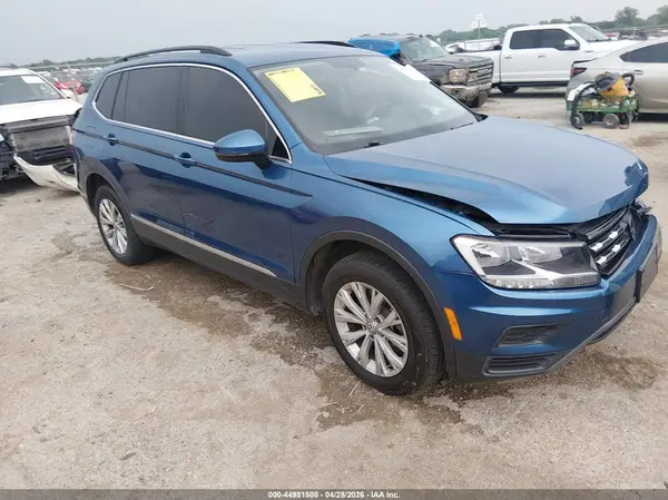 3VV2B7AX5JM092150 2018 VOLKSWAGEN TIGUAN - Image 1