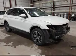 3VV2B7AX5JM099518 2018 VOLKSWAGEN TIGUAN