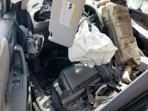 3VV2B7AX5JM103129 2018 VOLKSWAGEN TIGUAN - Image 8