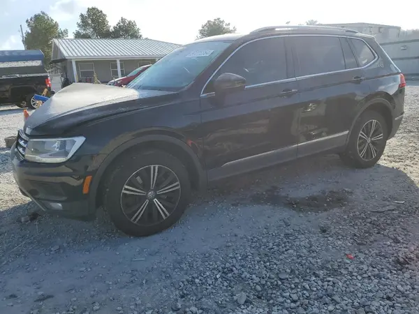 3VV2B7AX5JM112249 2018 VOLKSWAGEN TIGUAN - Image 1
