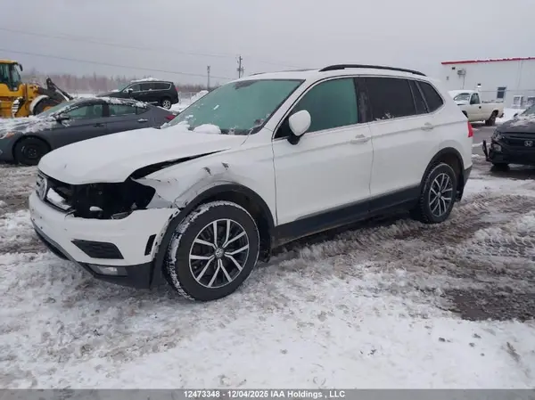 3VV2B7AX5JM122232 2018 VOLKSWAGEN TIGUAN - Image 2