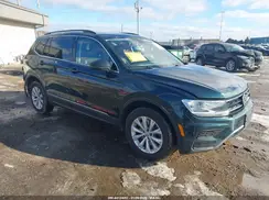 3VV2B7AX5JM148927 2018 VOLKSWAGEN TIGUAN