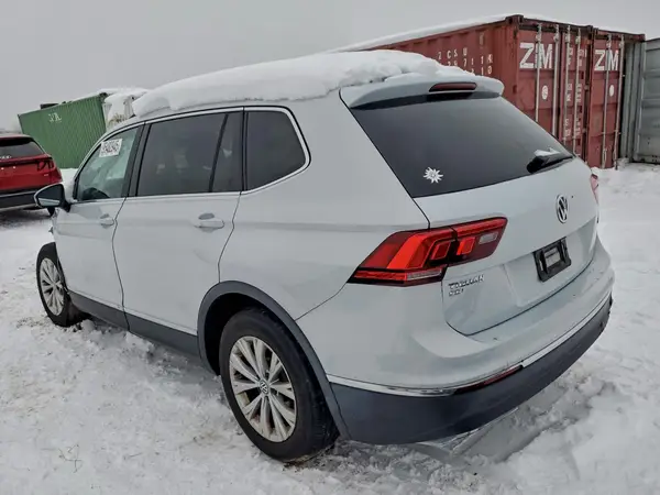 3VV2B7AX5JM157837 2018 VOLKSWAGEN TIGUAN - Image 2
