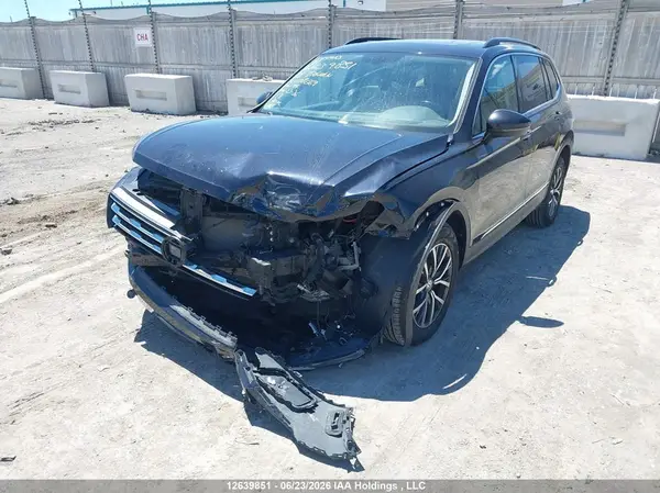 3VV2B7AX5JM178669 2018 VOLKSWAGEN TIGUAN - Image 2