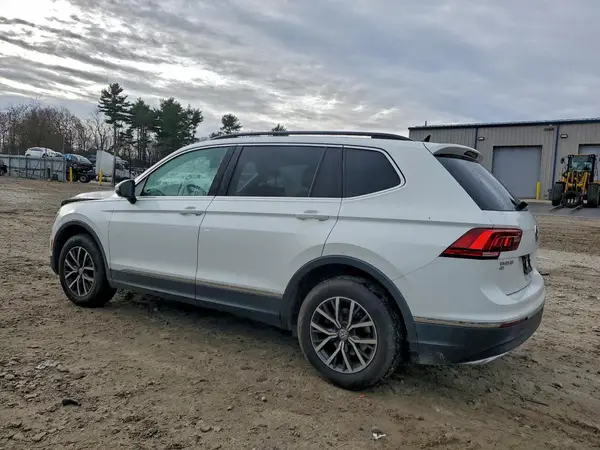 3VV2B7AX5JM192443 2018 VOLKSWAGEN TIGUAN - Image 2