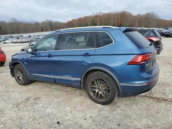 3VV2B7AX5JM210231 2018 VOLKSWAGEN TIGUAN - Image 2