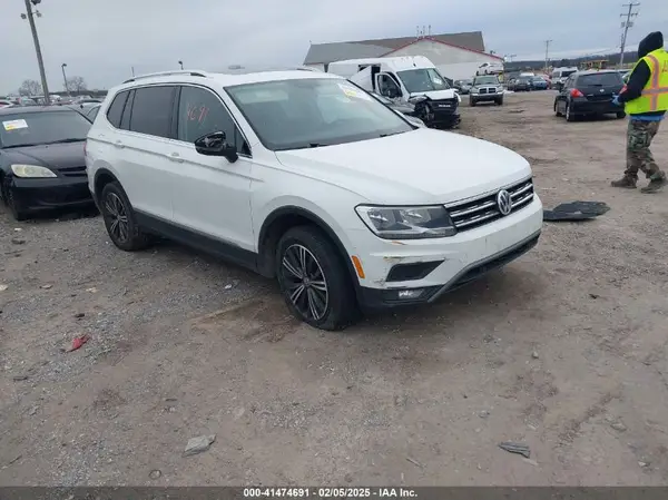 3VV2B7AX5KM036131 2019 VOLKSWAGEN TIGUAN - Image 1