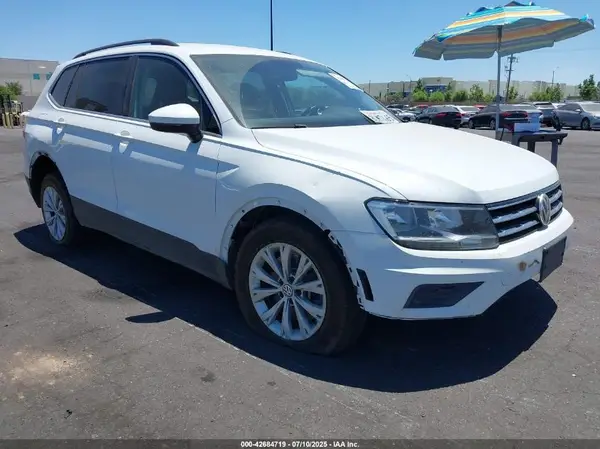 3VV2B7AX5KM045850 2019 VOLKSWAGEN TIGUAN - Image 1