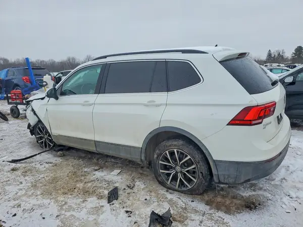 3VV2B7AX5KM049705 2019 VOLKSWAGEN TIGUAN - Image 2