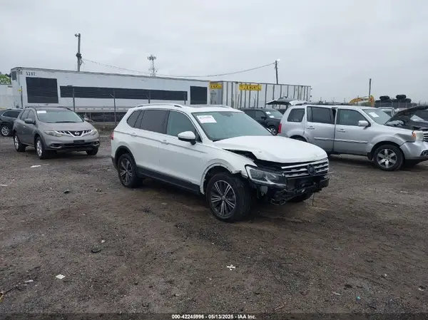 3VV2B7AX5KM052653 2019 VOLKSWAGEN TIGUAN - Image 1