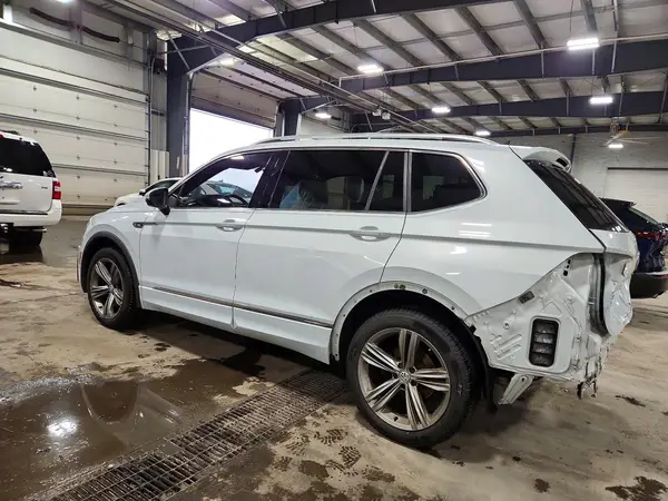 3VV2B7AX5KM058680 2019 VOLKSWAGEN TIGUAN - Image 2