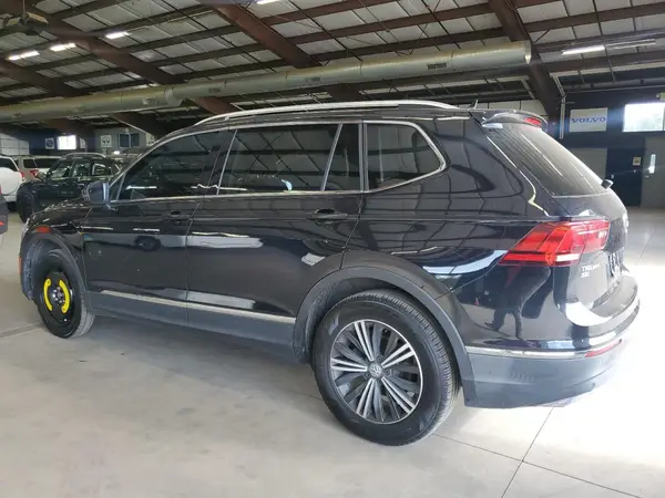 3VV2B7AX5KM061949 2019 VOLKSWAGEN TIGUAN - Image 2